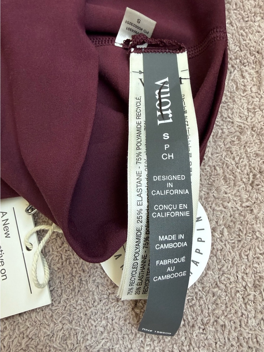 Vuori - AllTheFeels Slim Flare - CERISE - NWT - Picture 4 of 7